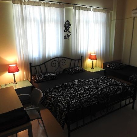 Port Very Near Fast Wi-Fi Netflix Room1 피레아스 외부 사진
